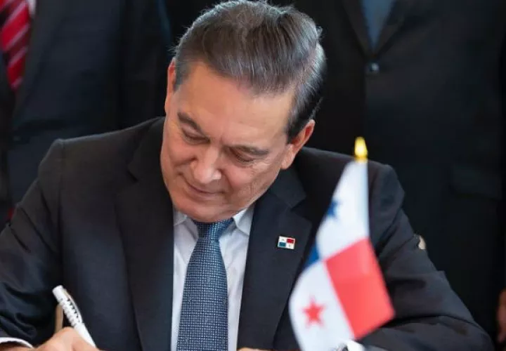 Mientras que Cortizo firmó compromiso en EE.UU., en Panamá también se concretizó apoyo del BID.