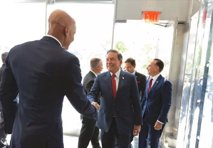Reiteran compromiso de cumplir con el Gafi Foto: Presidencia