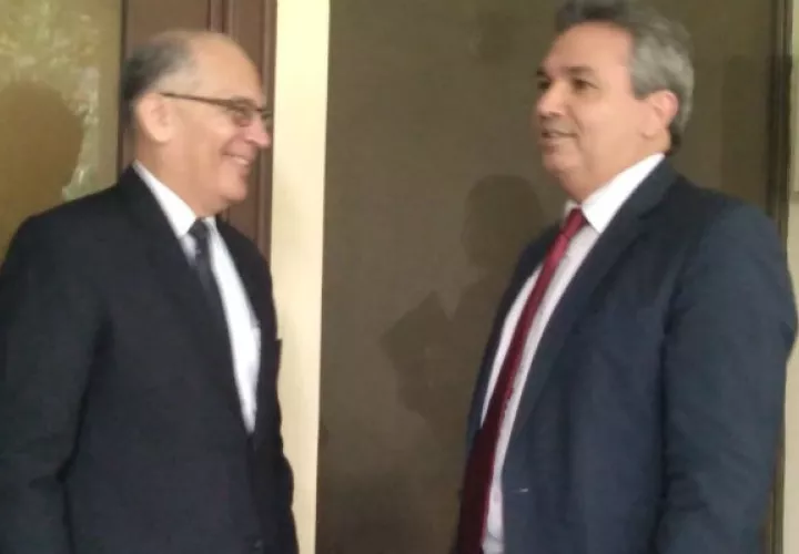 Rigoberto González, administrador de la Administración y el defensor del Pueblo Alfredo Castillero son parte del Pacto de Estado por la Justicia.