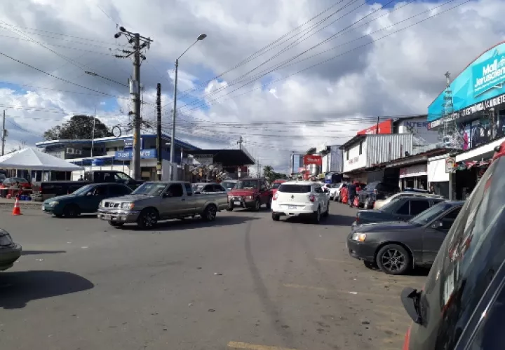 Se han dado dos casos en que las familias desesperadas por el supuesto secuestro de un familiar han entregado autos los cuales son trasladados presuntamente a territorio costarricense. Foto/José Vásquez