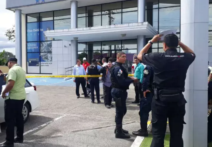 Asesinan a seguridad de un Banco. Foto/Cortesía