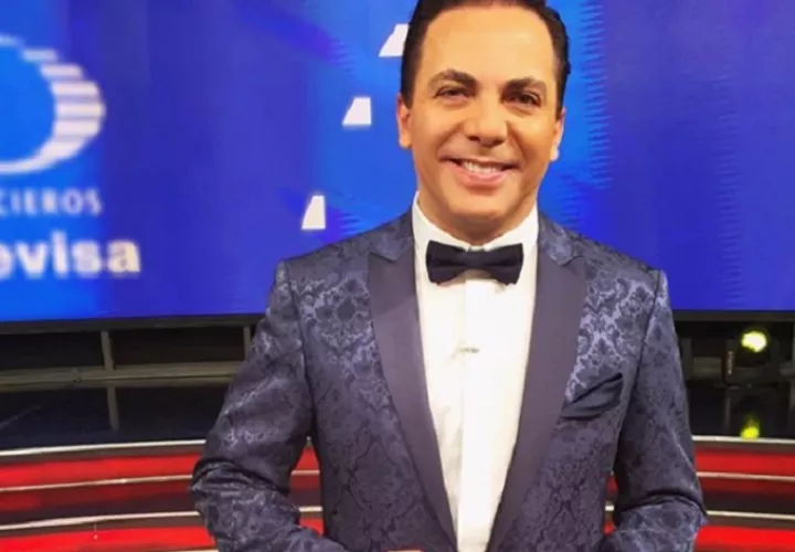 El biberón de Cristián Castro se lo preparaba una señora que  trabajaba en la casa, contó Gabriela Bo