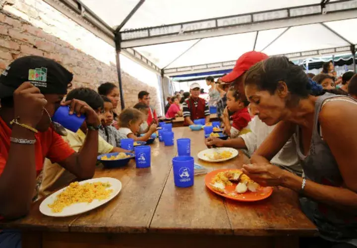 Migrantes venezolanos en un albergue católica en Cúcuta. Foto:EFE.