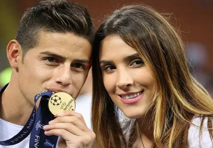 Daniela y James tienen una hija.