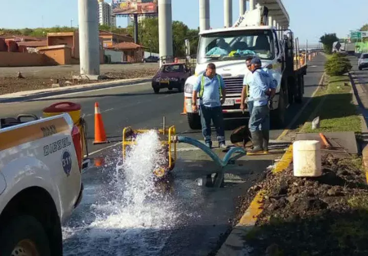 La ciudad de Panamá sin agua por rotura de tubería. Foto/Cortesía