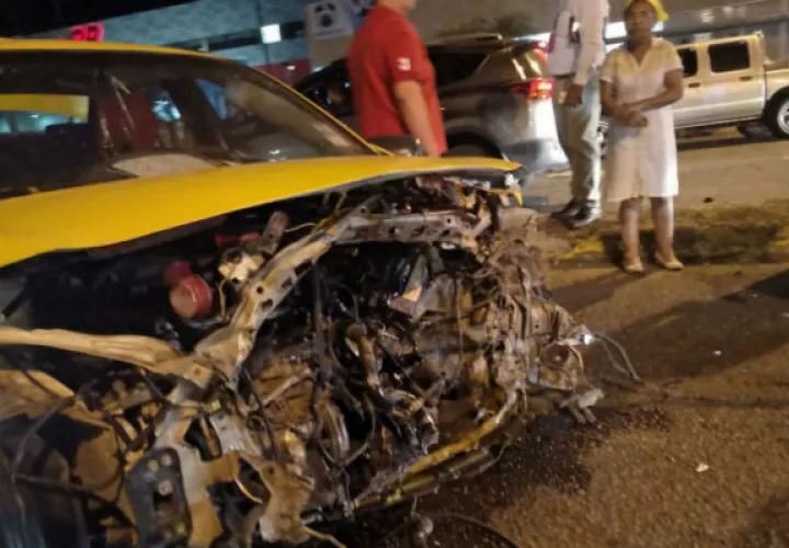 El accidente se da cuando uno de los vehículos involucrados perdió el control en David, Chiriquí. 