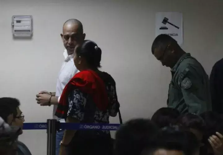 Hidadi Santos, único detenido. Víctor Arosemena
