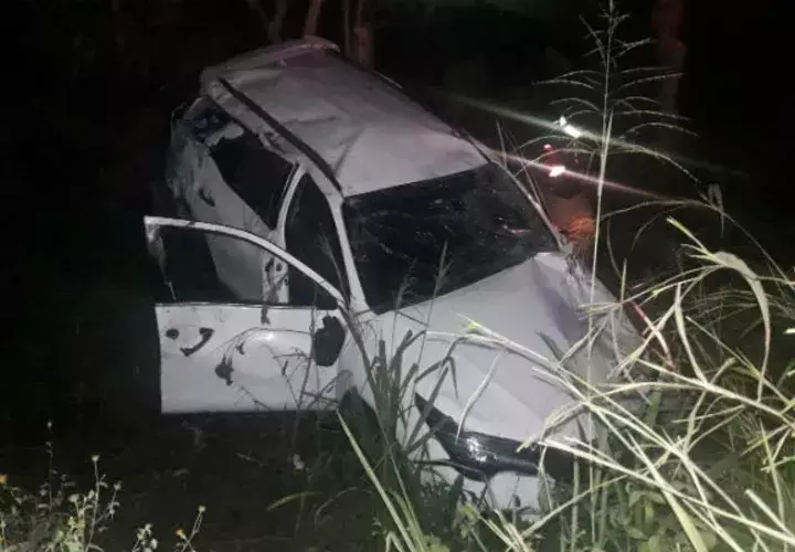 Estado en que quedó la camioneta en Bagalá. Foto: Mayra Madrid. 