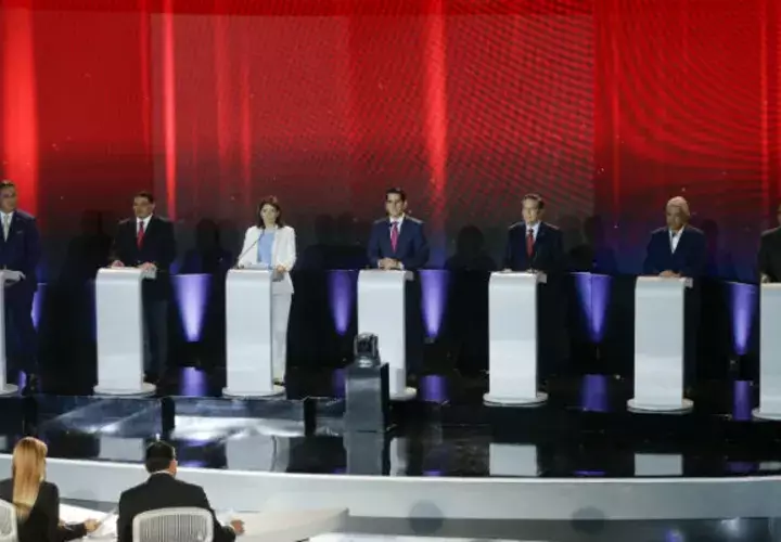 La cantidad de aspirantes presidenciales (siete) constituye un reto para montar un foro que resulte interesante de inicio a fin. AP