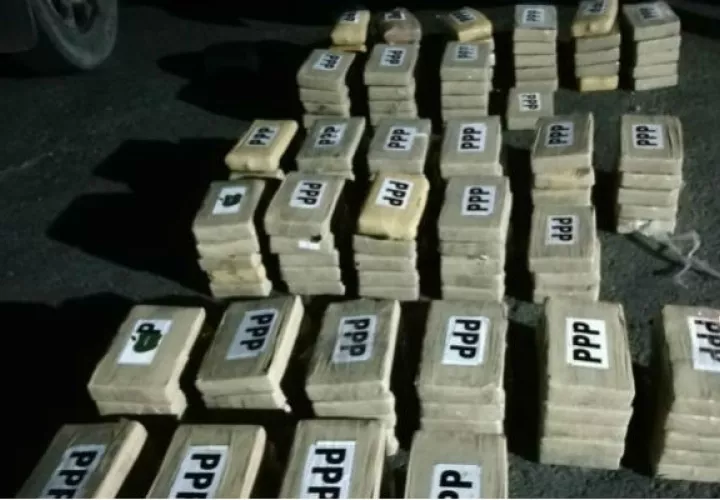 Más de 14.9 toneladas de droga decomisada en costas panameña. Foto/Cortesía
