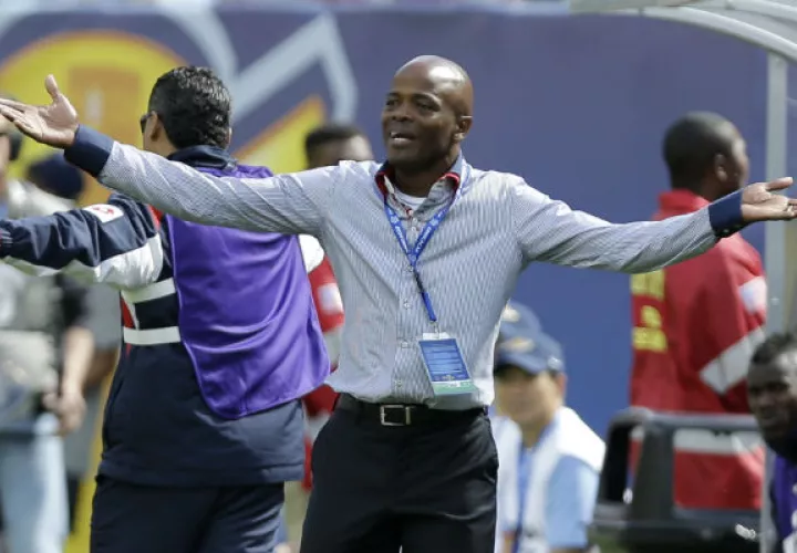 Julio Dely Valdés