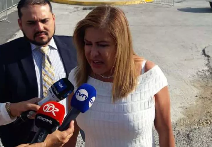Los abogados defensores de Ricardo Martinelli plantean que ya se habían dado siete certificaciones del Tribunal Electoral que decían que era legal la postulación del expresidente.