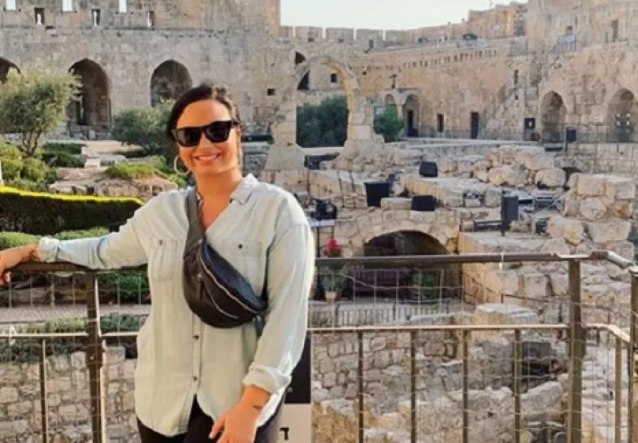 Demi Lovato en su viaje a Israel. Foto: Instagram