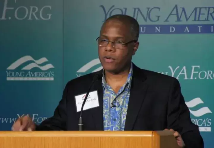 Deroy Murdock, opina sobre migrantes. Cortesía