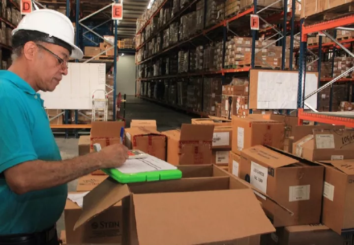 Durante el inventario. Foto: Cortesía