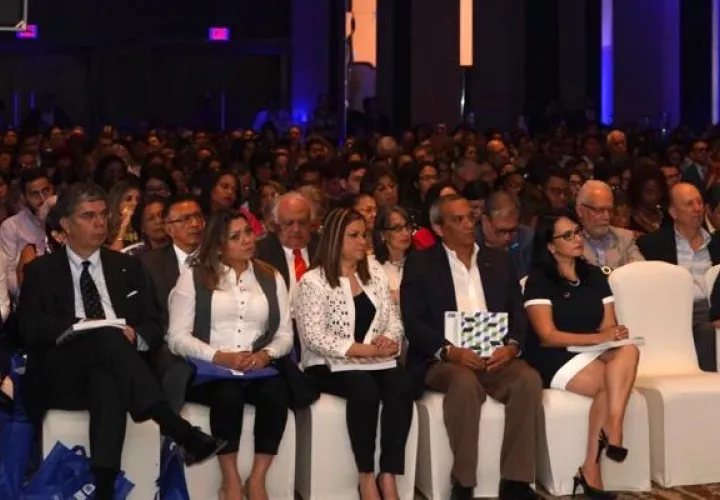 PNUD presenta informe de desarrollo humano.