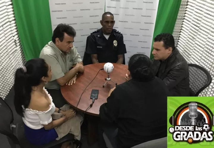  La política no debe mezclarse con el deporte. 