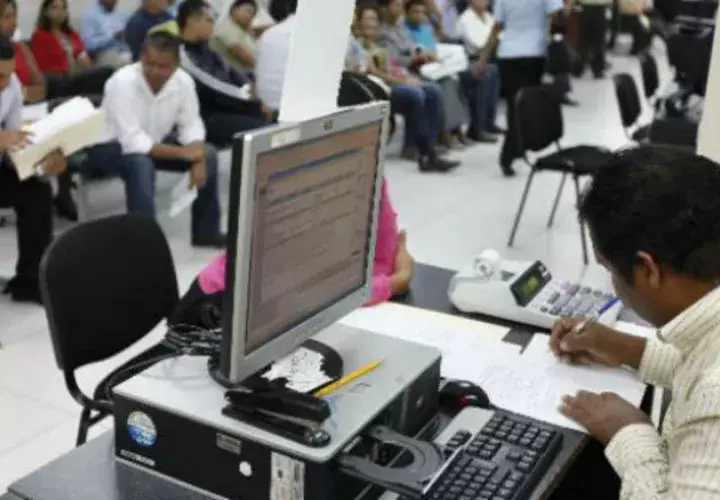 El dinero recaudado con esta moratoria sería distribuido proporcionalmente a las arcas de los municipios del país.