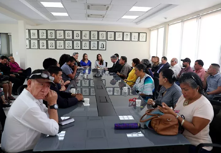  Una de las partes signatarias es el Comité de Familiares Asesinados y Desaparecidos de Chiriquí (COFADECHI), que agrupa a víctimas de la dictadura militar que en 2003 pidieron ayuda a la CIDH para que el organismo reclamara al Estado panameño responsabilidad por los delitos cometidos.