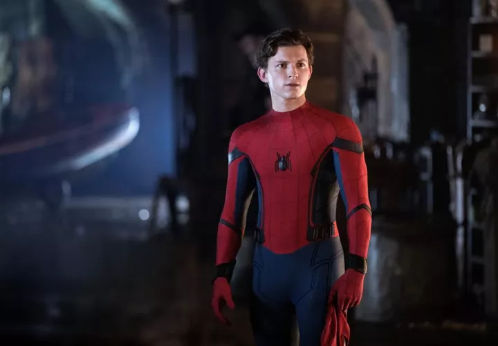 Tom Holland como Peter Parker, en una escena de la película 'Spider-Man: Far from Home'. EFE/Cortesía Sony Pictures/Archivo