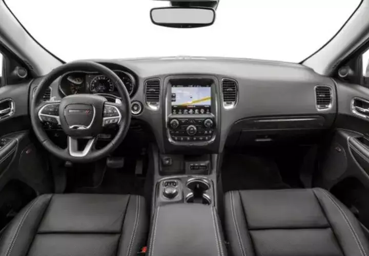 Comprarán auto de 60 mil dólares para funcionario porque el anterior tiene mucho kilometraje. Foto: es.dodge.com.