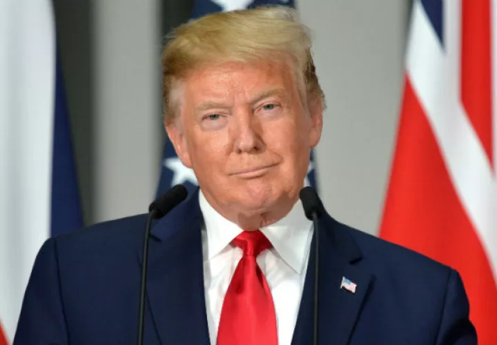 "Me presento ante ustedes -añadió- para lanzar oficialmente mi campaña para un segundo mandato como presidente de Estados Unidos".