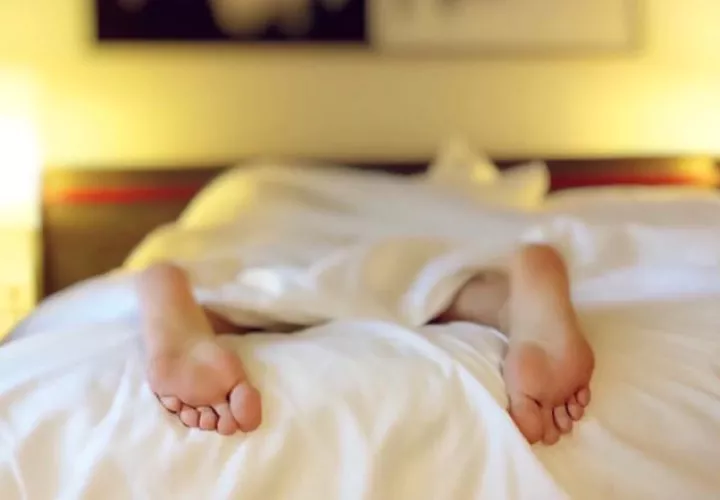 Dormir poco tiene secuelas. Es necesario hacer los correctivos. Foto: Pixabay.