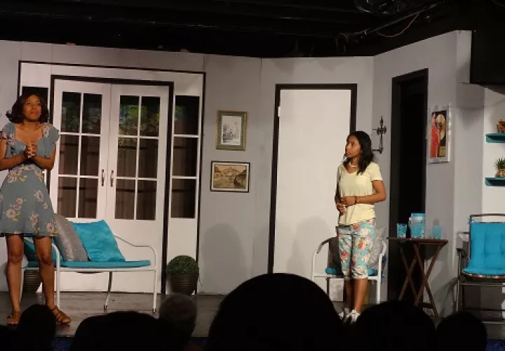 Escena de "Cuando nace una estrella" en cartelera en Teatro El Ángel hasta el 19 de mayo de martes  a domingo. Foto: Rosalina Orocú Mojica