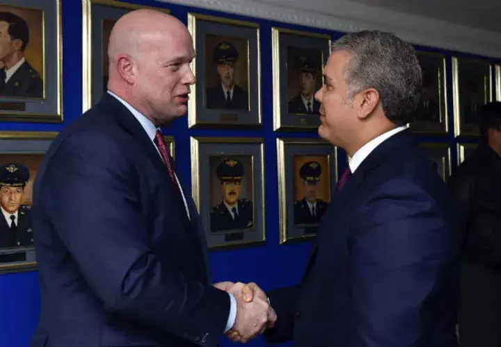 Iván Duque saluda al vicefiscal de Estados Unidos, Matthew Whitaker, Foto: EFE.