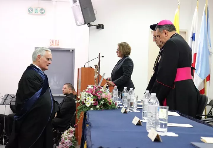 USMA, investidura a Jorge Luis Quijano con Doctorado Honoris Causa en Ingeniería y Tecnología.Foto: Cortesía USMA.