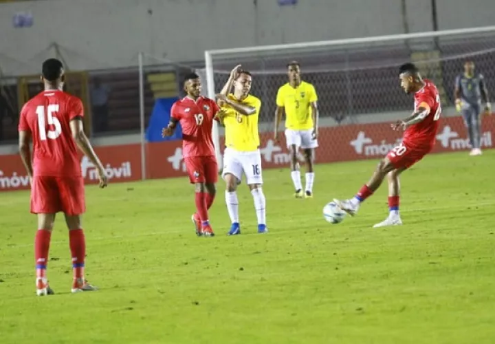Panamá tuvo varias ocasiones en el primer tiempo.