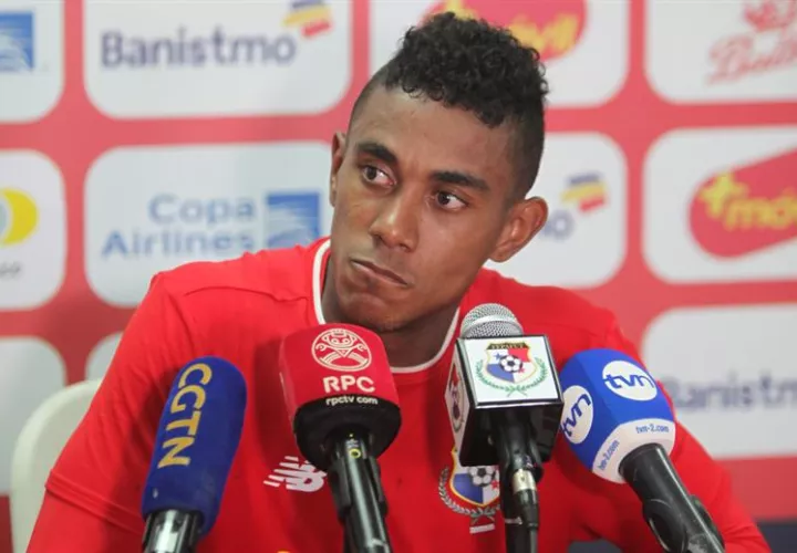 Edgar Yoel Bárcenas está en su primera temporada con el Oviedo. Foto EFE