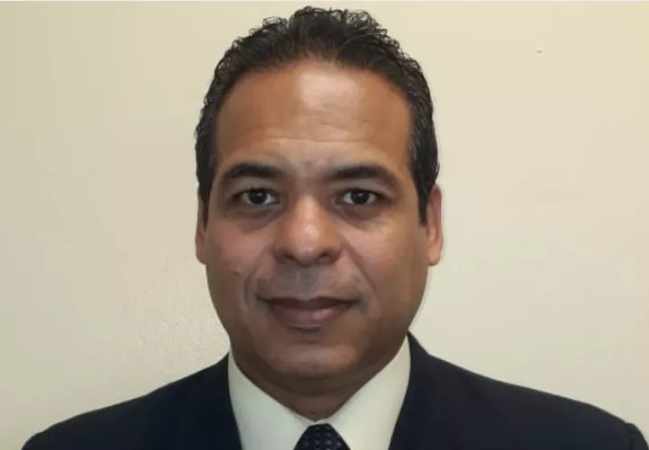 El aspirante, Edgardo Ramírez apela a la rendición de cuentas.