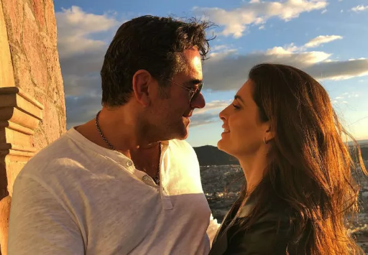 Tienen 10 años de casados.