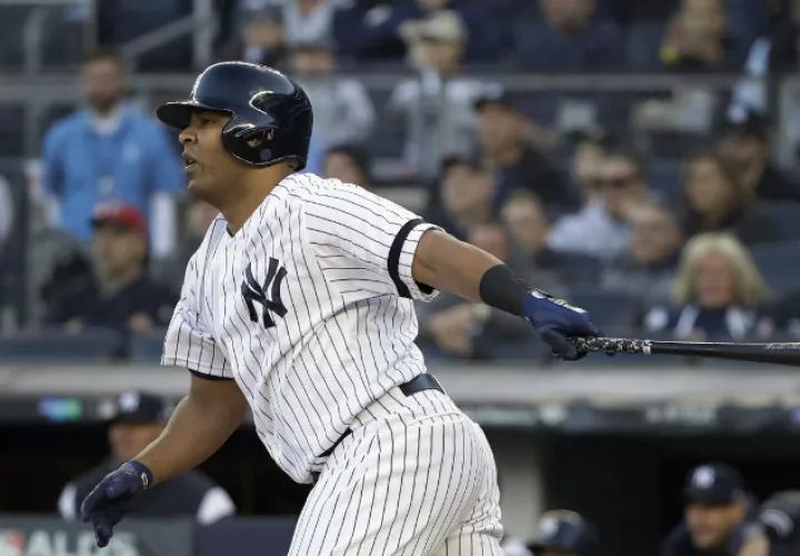 Edwin Encarnación dejaría su lugar en la titularidad. Foto AP