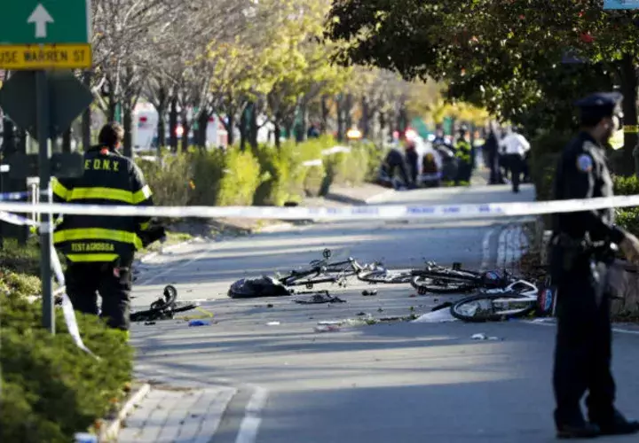 El 31 de octubre del 2017 la ciudad volvió a paralizarse tras conocer que un hombre había atropellado con una camioneta a ciclistas.