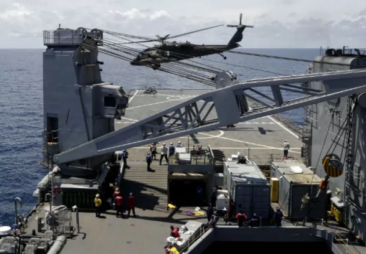 En el momento de los hechos, el portaaviones y su flotilla de ataque se encontraban realizando "operaciones de rutina" en la zona.