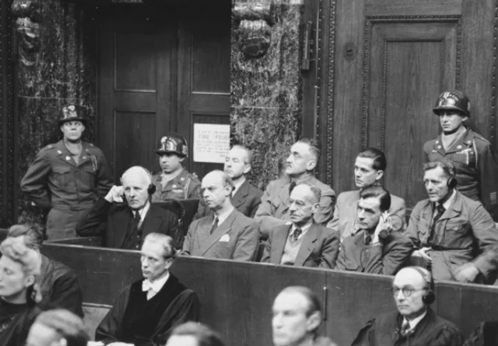 Acusados durante uno de los Procesos de Núremberg, conocido como Juicio de los Ministros. Foto: Wikipedia 