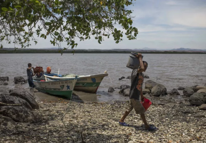 China planeaba un puerto global de embarques en la Isla Perico, hogar de unas 35 familias, antes de resistencia de EU. Foto/ Daniele Volpe para The New York Times.