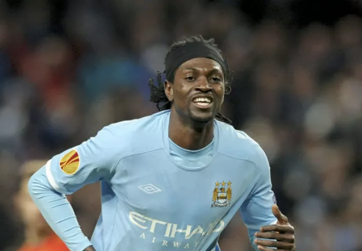 Emmanuel Adebayor fue un fichaje estrella del Manchester City. Foto AP
