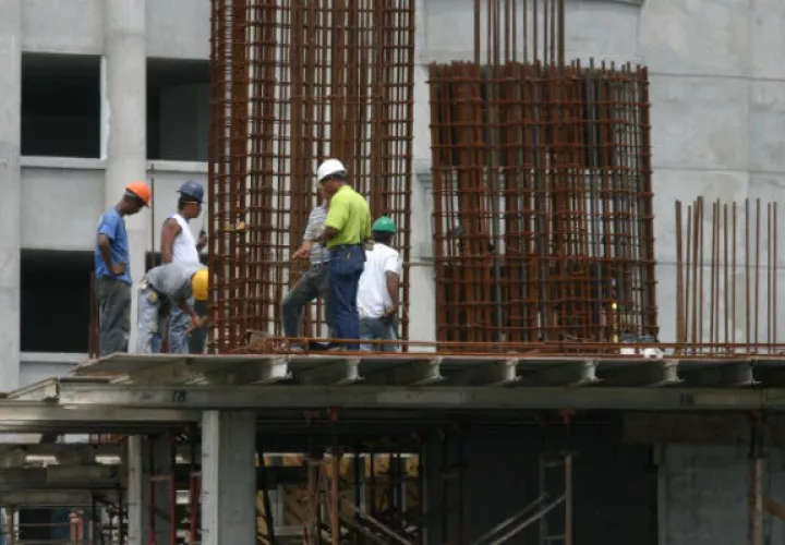 El informe también revela que la expectativa neta de empleo cayó de un 6%