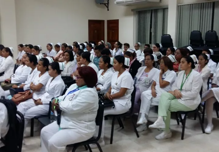 La denuncia de las enfermeras se registra ante  una serie de procesos disciplinarios  que se han abierto a varias integrantes de ese gremio.