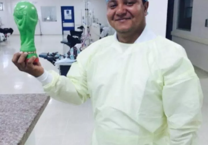  Joseph Manuel Batista, de 36 años, perdió la vida cuando salía de un bar en compañía de su pareja en el distrito de Barú. 
