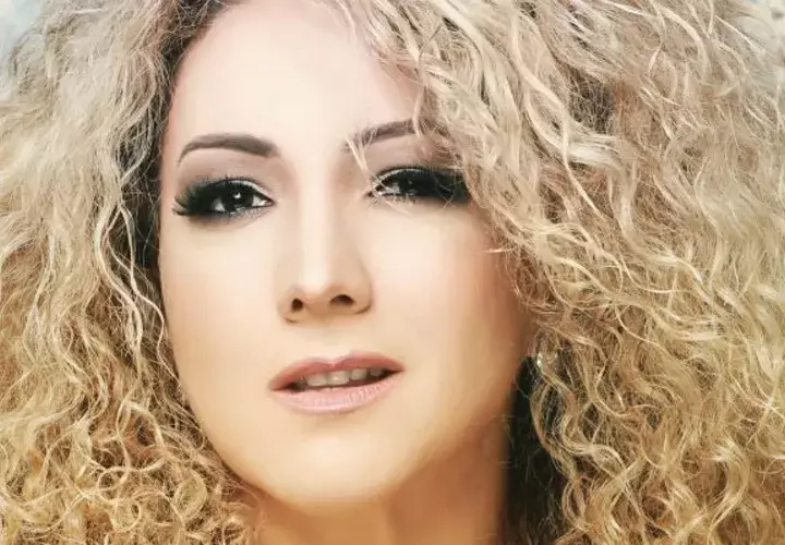 Erika Ender.