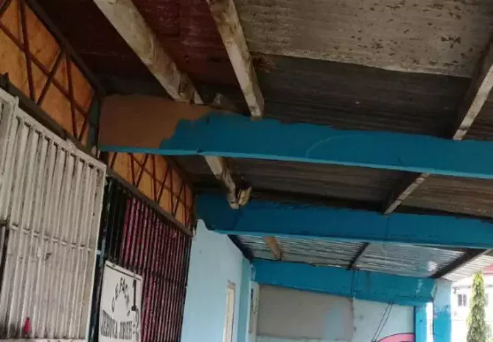 Educadores que solo reciben 220 dólares al mes llevan siete meses sin cobrar. Foto: Cortesía.