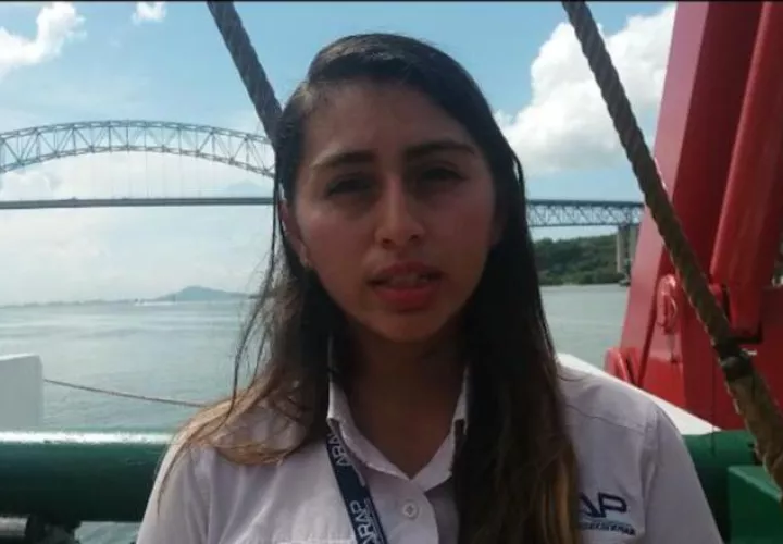 Yesuri Pinto, una de las biólogas istmeñas en el buque. Foto: Panamá América