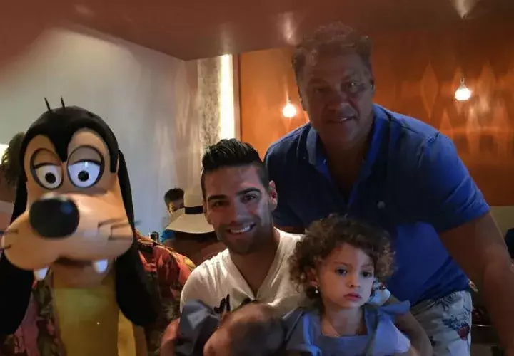 Falcao compartió los recuerdos de su padre. Foto @Falcao