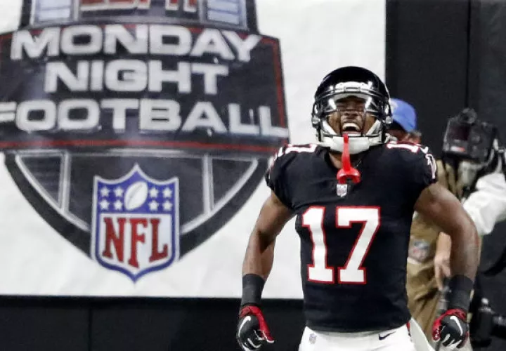 Marvin Hall festeja su touchdown. Foto:AP