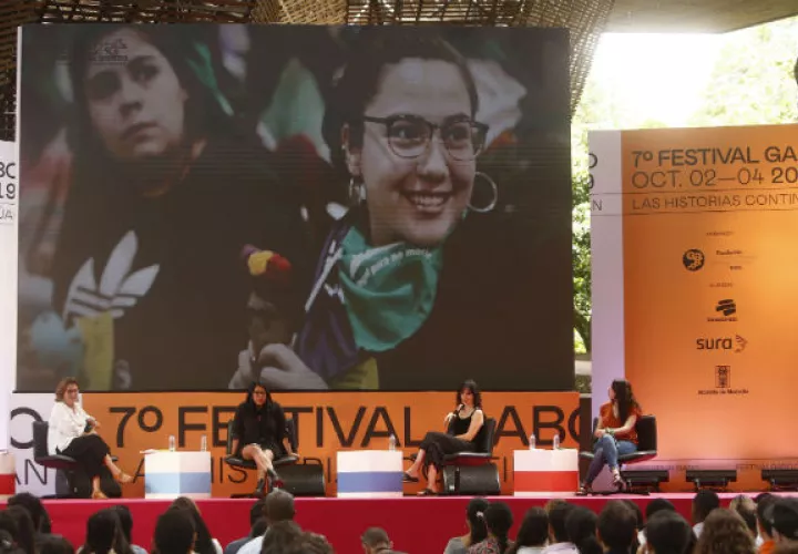 Panelistas exponen en el el Festival Gabo de periodismo Iberoamericano 2019, en Medellín. Foto:EFE.