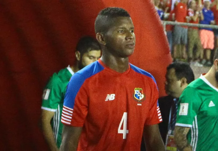 Fidel Escobar. Anayansi Gamez